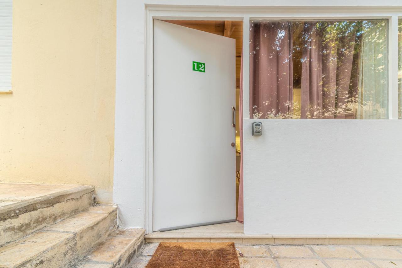 New Loft In The Heart Of City Center Heraklion  Bagian luar foto