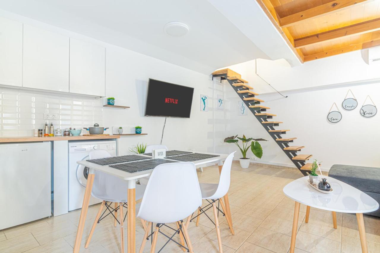 New Loft In The Heart Of City Center Heraklion  Bagian luar foto