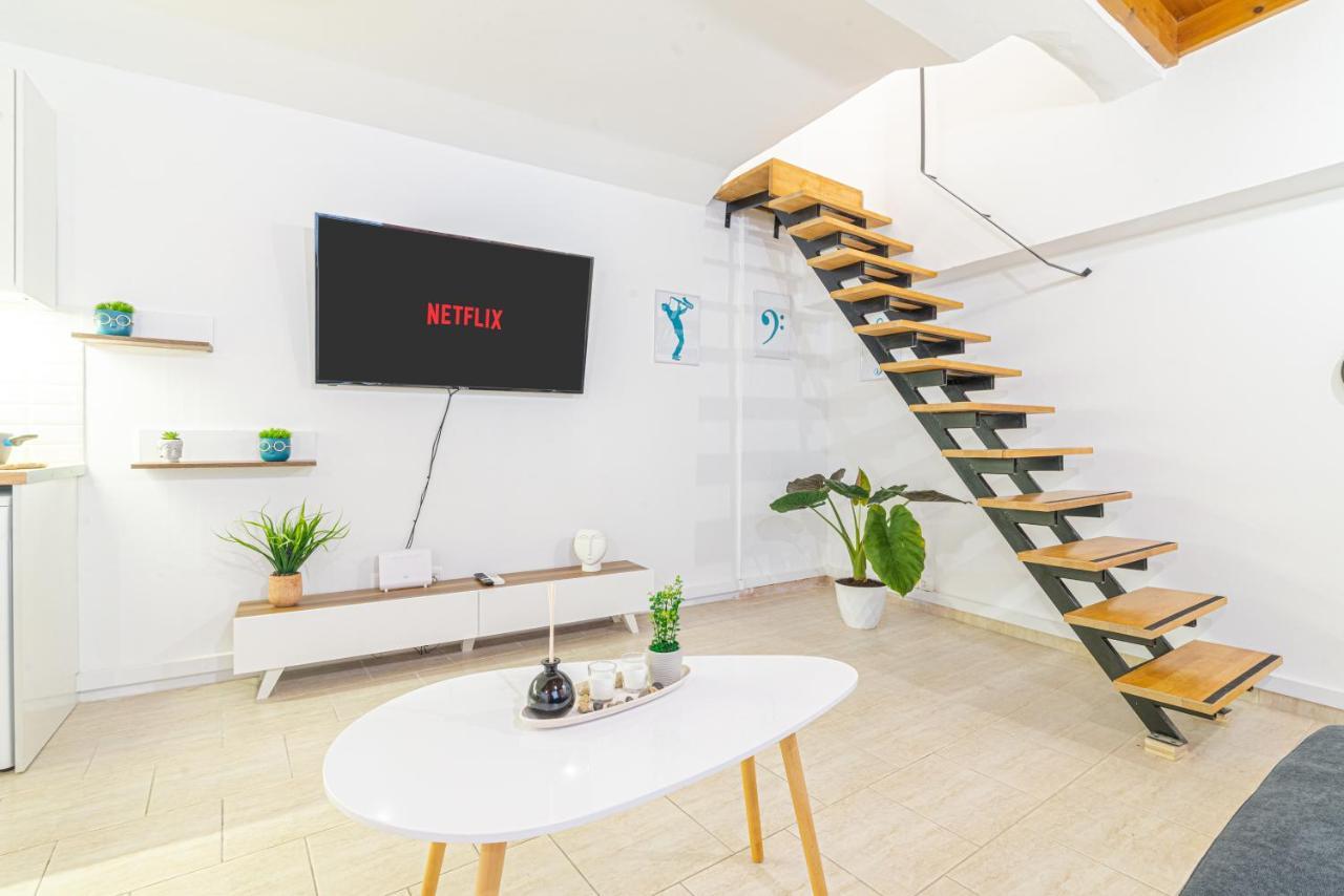 New Loft In The Heart Of City Center Heraklion  Bagian luar foto