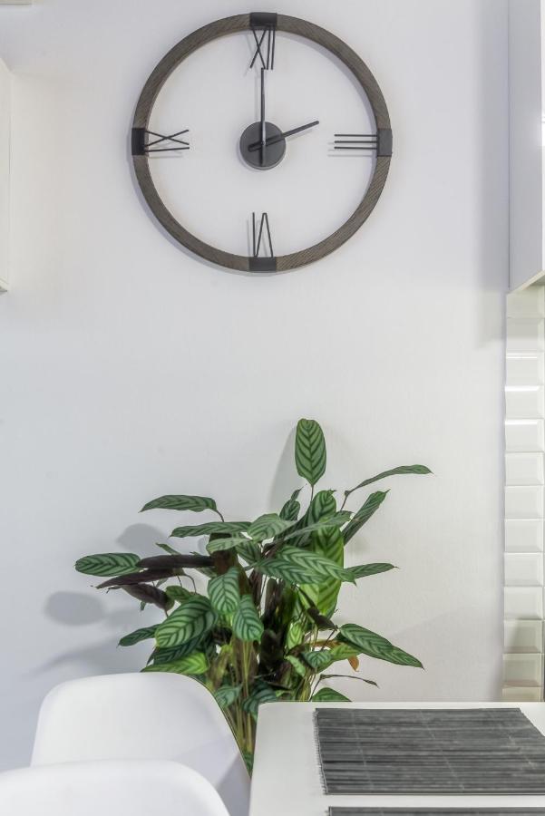 New Loft In The Heart Of City Center Heraklion  Bagian luar foto